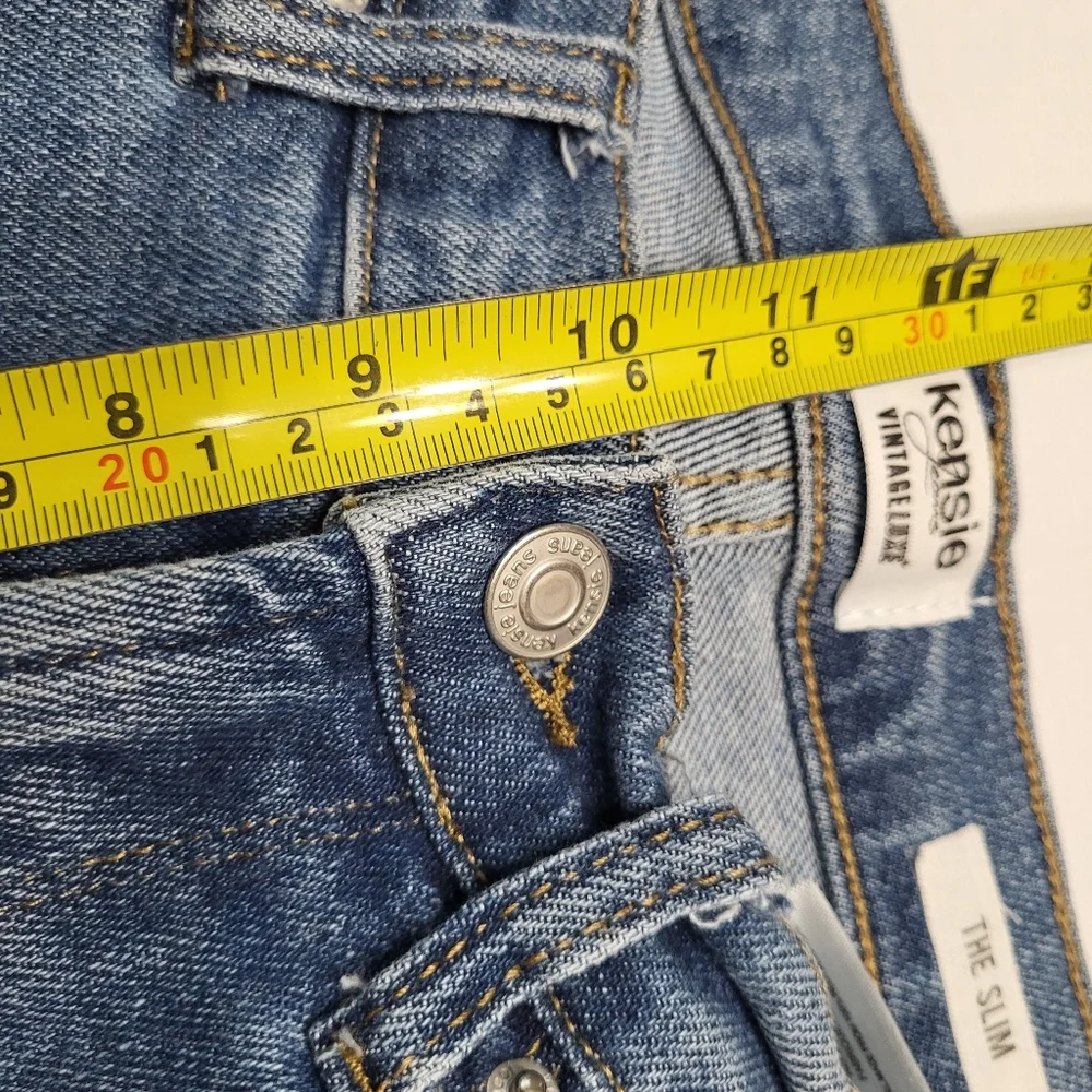 Kensie The Slim Raw Hem Distressed Women's Size 6 Medium Wash Blue Denim Jeans